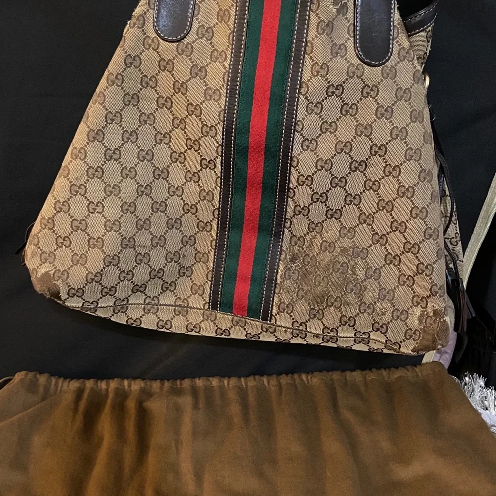 Gucci Vintage Hobo bag (USED)